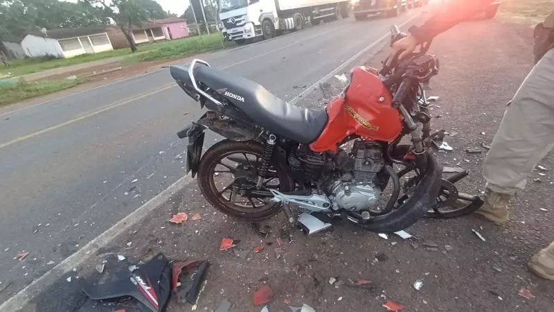 Tragédia na BR-135: Motociclista morre após colisão com carreta em Santa Rita