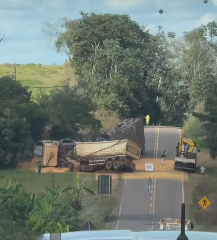 Tragédia na BR-435: Homem morre preso às ferragens após colisão entre carreta e caminhão em Rondônia