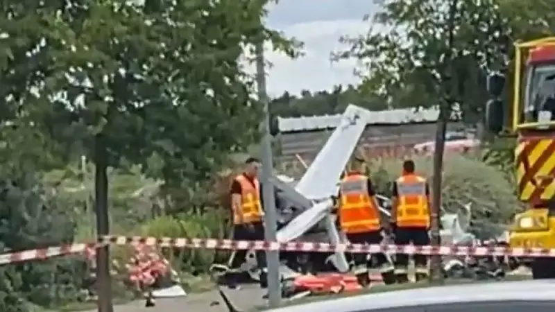 Tragédia na França: acidente com avião turístico deixa três mortos | Vídeo chocante