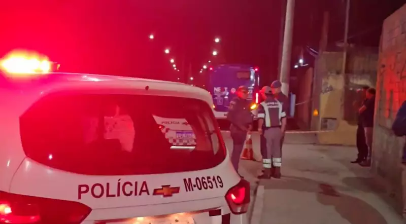 Tragédia na Grande SP: Passageiro de moto por app morre atropelado ao fugir de assalto