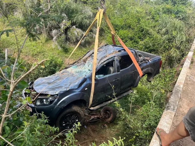 Tragédia no Piauí: Caminhonete capota e deixa três mortos e dois feridos na PI-111