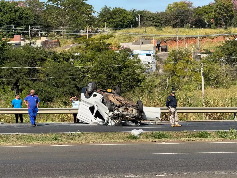 Tragédia no trânsito: colisão entre caminhonete, motocicleta e carro deixa dois mortos em Bady Bassitt
