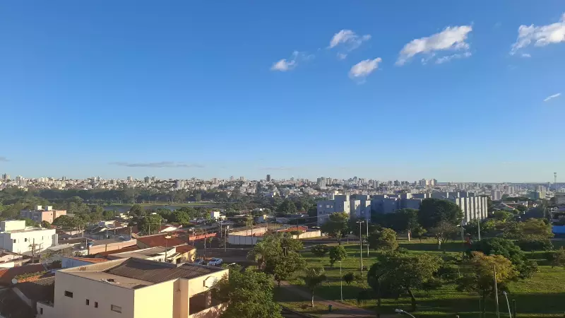 Triângulo Mineiro e Alto Paranaíba enfrentam calor de até 33°C após semana fria