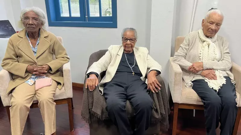 Trio de amigas centenárias de SC emociona com reencontro após décadas