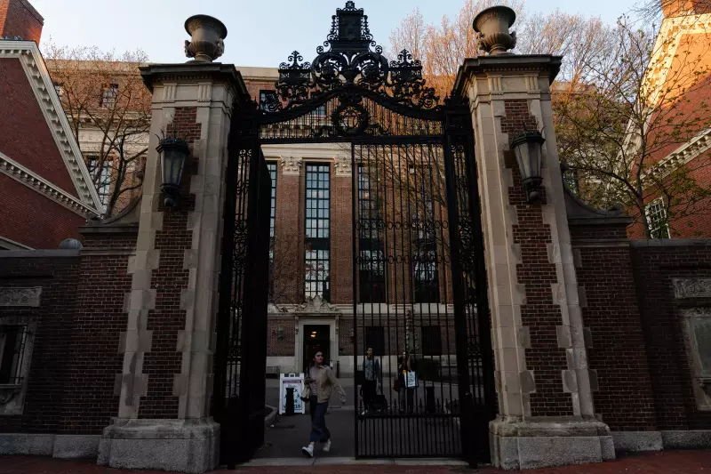 Trump ameaça cortar financiamento a Harvard de forma definitiva e provoca polêmica