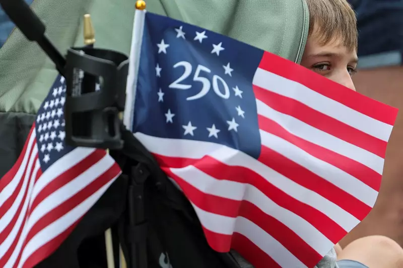 Trump celebra 79 anos com desfile militar e protestos nos EUA