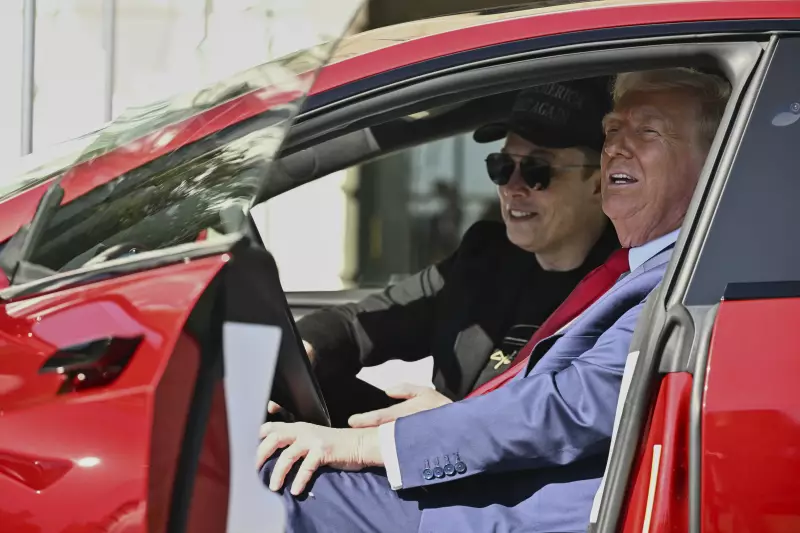 Trump e Musk causam polêmica com declarações sobre Epstein, cápsula Dragon e lei orçamentária