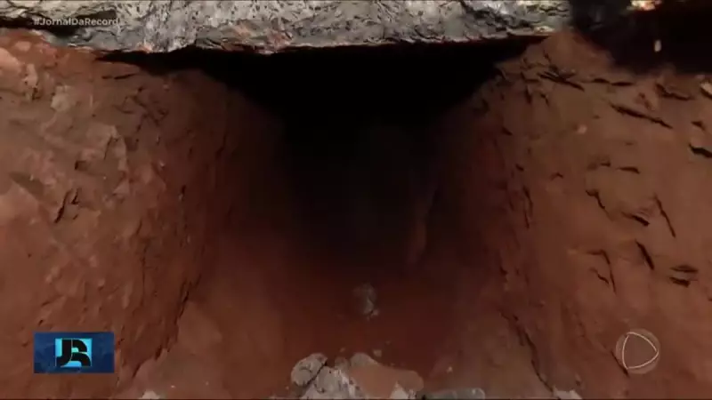 Túnel secreto entre posto de combustíveis e banco é descoberto por pedreiros em Sumaré