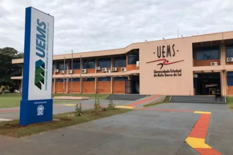 UEMS abre concurso público para professores com salários de até R$ 11 mil – Inscrições abertas!