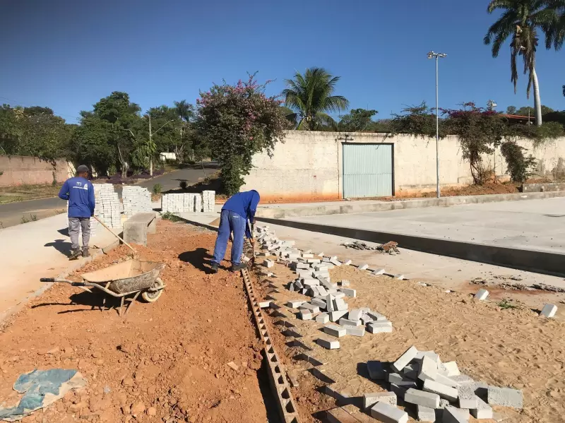 Universitário e Jaraguá: Uma História de Superação e Conquistas em Montes Claros