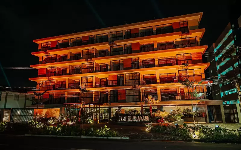 Urban entrega Gameleira Jardins com árvore símbolo preservada: sustentabilidade e luxo na Paraíba