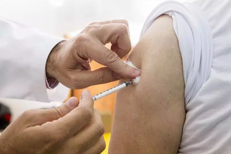 Vacinação contra a gripe no Paraná atinge apenas 45,80% da meta, revela governo