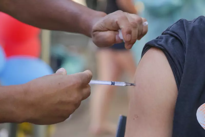Vacinação contra HPV no DF termina neste sábado: saiba como garantir sua dose!