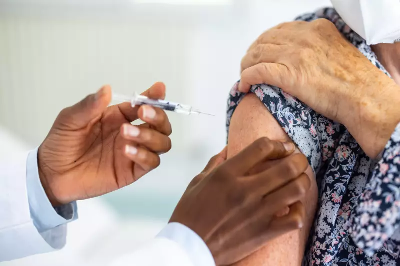 Vacinação em adultos: por que ela é essencial para a saúde coletiva?