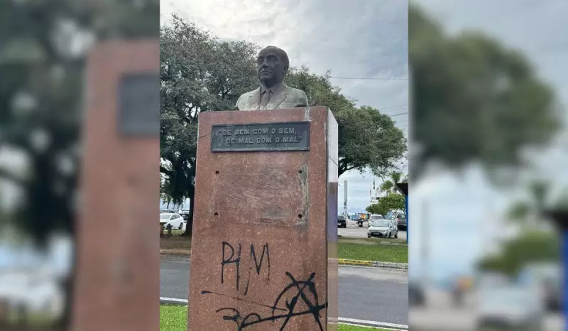Vandalismo em Florianópolis: Monumentos históricos destruídos e memória apagada