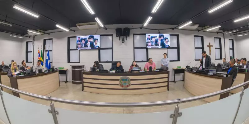Vereadores de Limeira aprovam 6 projetos e 12 moções em sessão movimentada