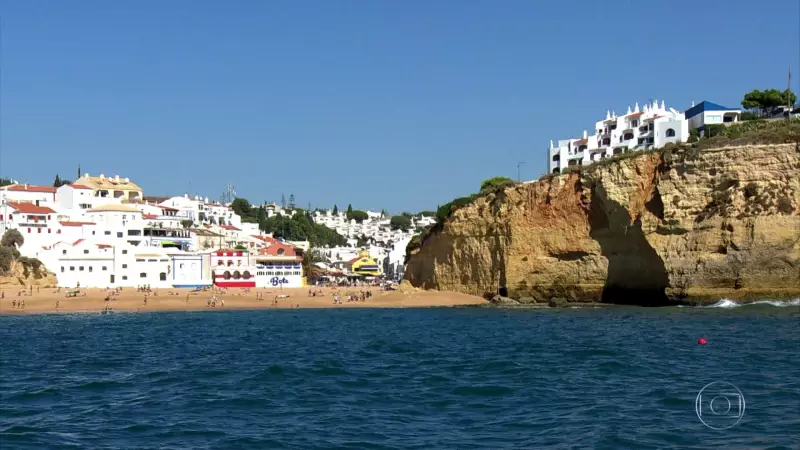 Vídeo de onda gigante no Algarve é fake! Cena foi criada com IA, confirma investigação