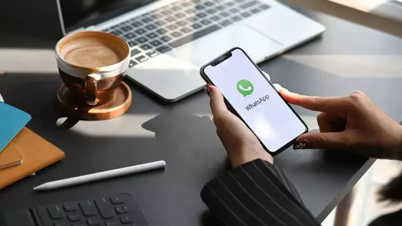 WhatsApp vai exibir anúncios na aba 'Atualizações' e lançar opção de assinatura