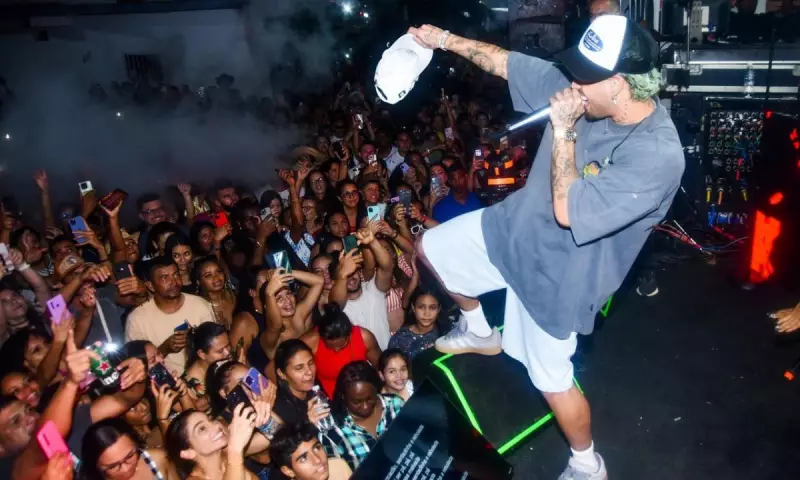 Zé Felipe surpreende fãs com show inesperado no São João da Bahia