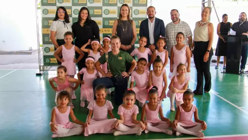 Zé Gotinha, música e dança marcam lançamento do plano de vacinação em Várzea Grande