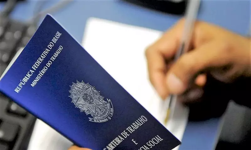 95 vagas de emprego abertas em Petrolina, Salgueiro e Araripina: confira as oportunidades!
