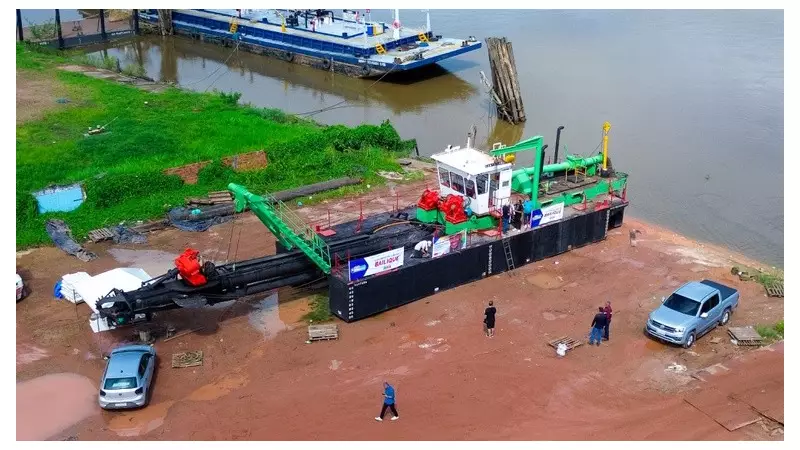 Ação desobstrui 11 km de canal assoreado no Arquipélago do Bailique, no Amapá