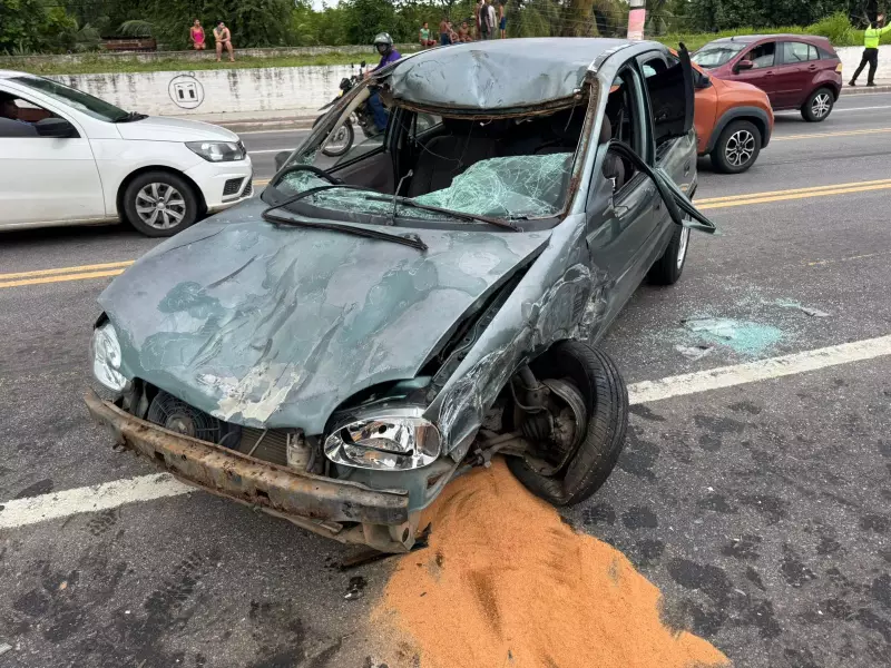 Acidente entre moto e carro deixa feridos em Natal: veja detalhes