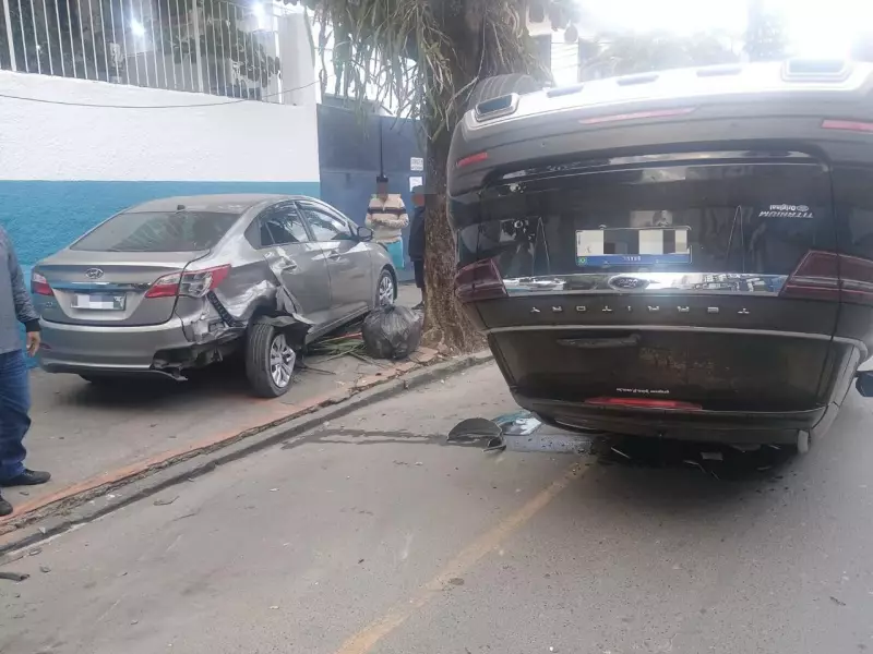 Acidente grave em Três Rios: carro capota e deixa homem ferido