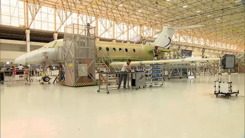 Ações da Embraer disparam após EUA cortarem tarifas: entenda o impacto no mercado
