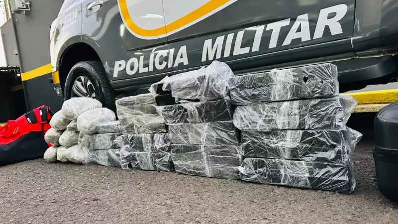 Adolescente é flagrado com quase 30 kg de maconha e skank na Raposo Tavares, em Presidente Prudente