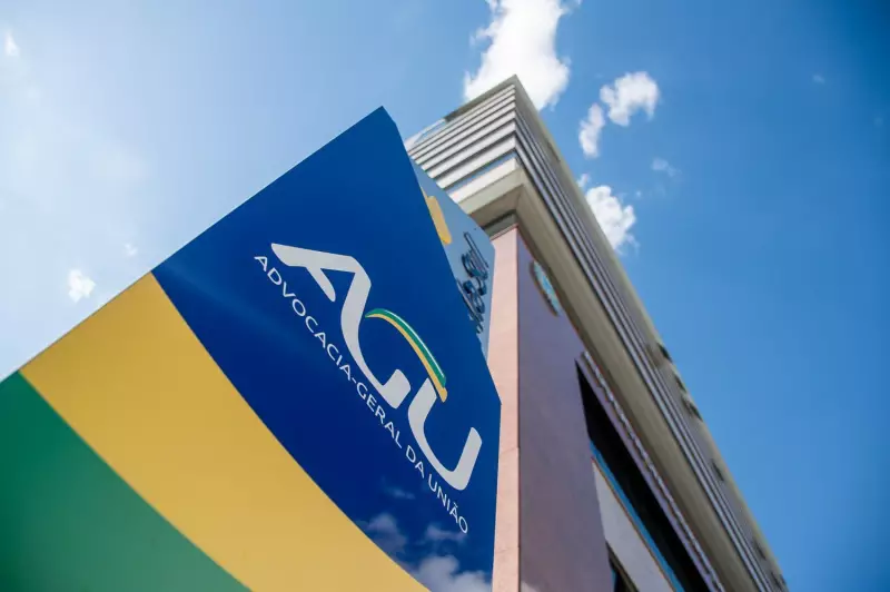 AGU pede ao STF investigação sobre investimentos suspeitos antes da tarifa de Trump