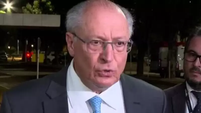Alckmin intensifica diálogo com gigantes da tecnologia sobre segurança do PIX no Brasil