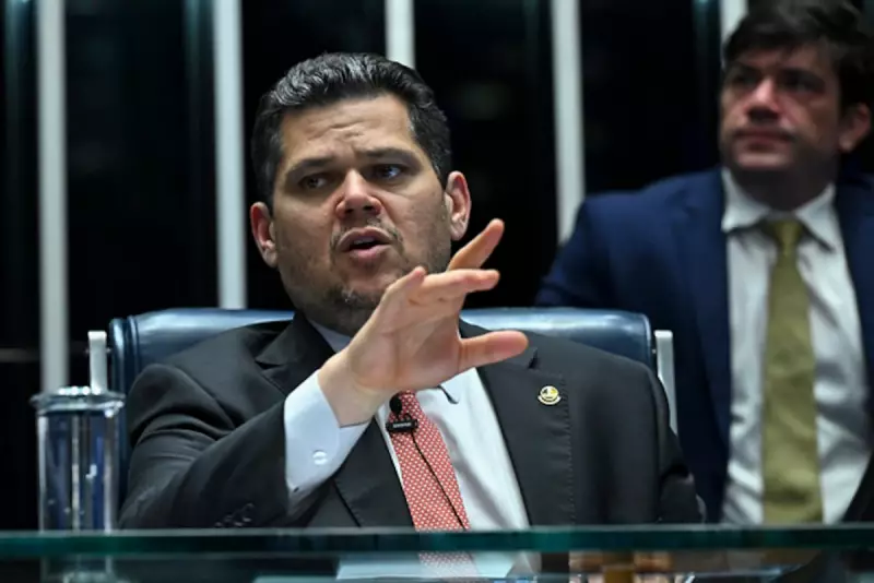 Alcolumbre propõe limitar partidos que podem acionar STF contra decisões do Congresso