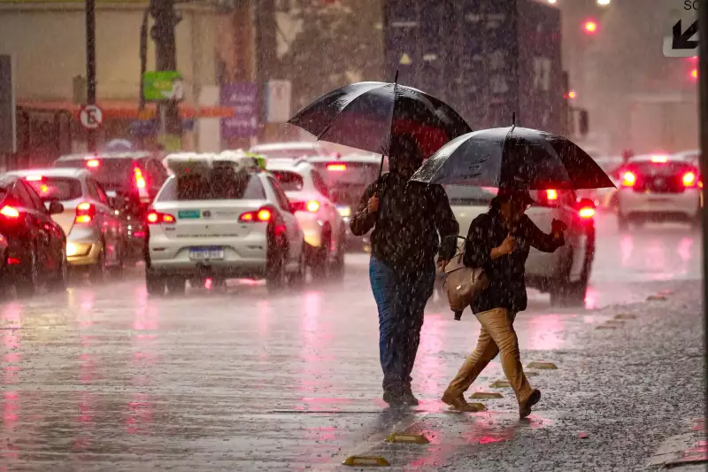 Alerta no RS: Fim de semana pode ter tempestades intensas — veja como se preparar