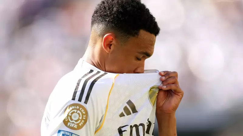 Alexander Arnold emocionado com a morte de Diogo Jota: "Era como família"