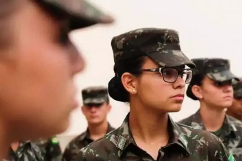 Alistamento Militar Feminino no Brasil Bate Recorde em 2025: Mais de 33 Mil Inscrições