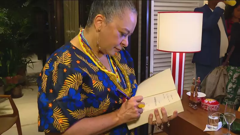 Ana Maria Gonçalves faz história: primeira mulher negra eleita para a Academia Brasileira de Letras