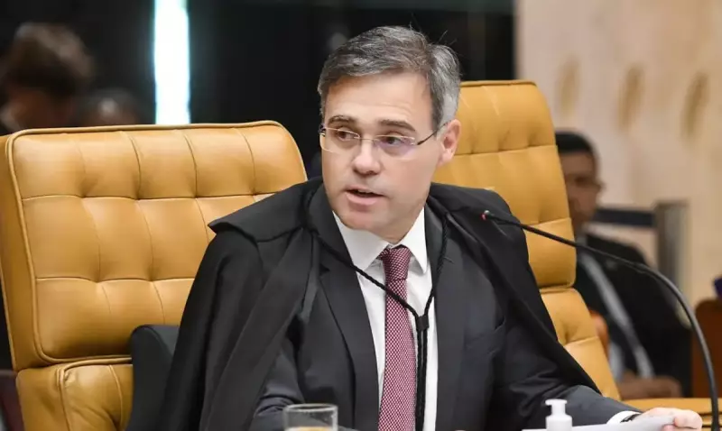 André Mendonça relatará ação que pode paralisar processo sobre tentativa de golpe no STF