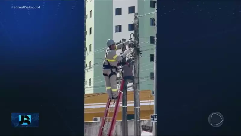 Apagão na Grande SP: Mais de 25 mil pessoas ainda enfrentam escuridão após tempestade