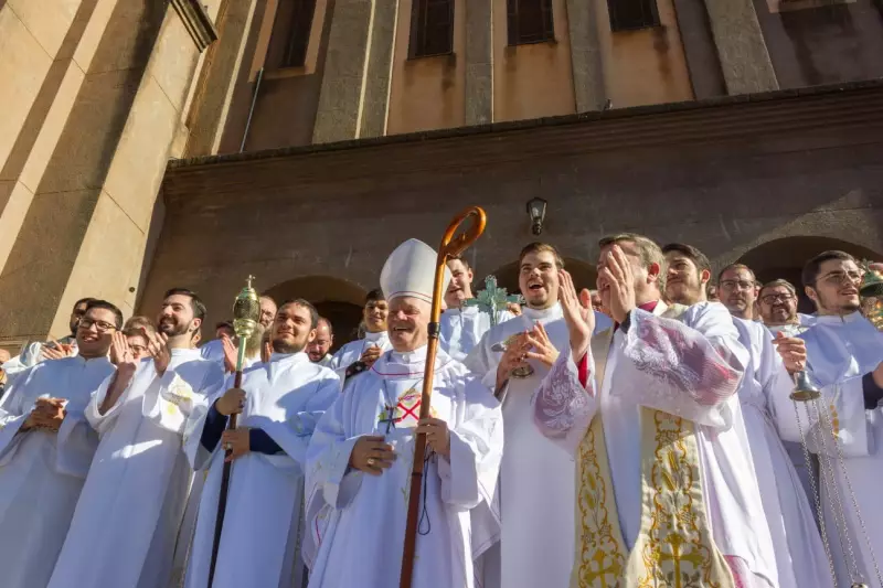 Arquidiocese de Rio Preto é oficializada em missa histórica: 'Missão maior', diz arcebispo