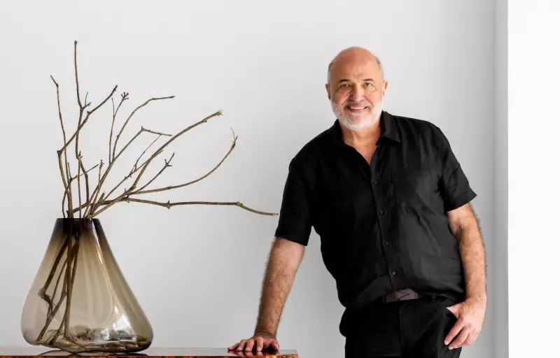 Arquiteto transforma peças de decoração em arte viva: conheça o criador que está revolucionando o design