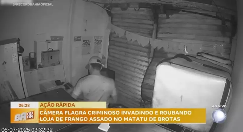 Assaltantes invadem loja de frango assado na Bahia e causam prejuízo de R$ 6 mil