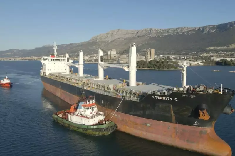 Ataque Houthi a navio cargueiro no Mar Vermelho deixa dois mortos: entenda o conflito