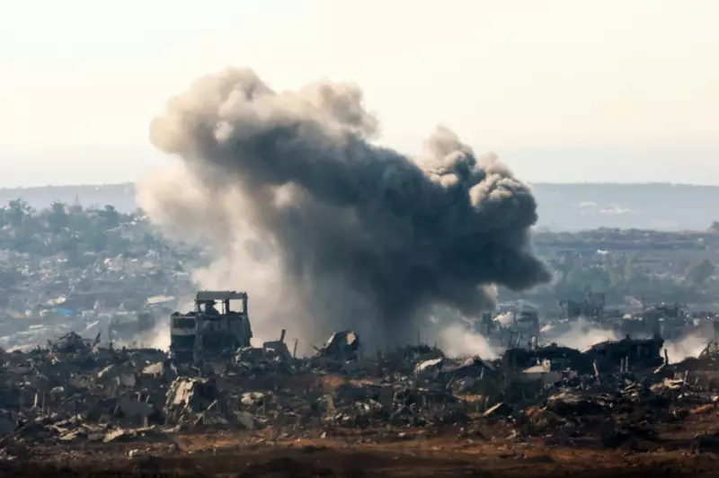 Ataques de Israel em Gaza deixam mais de 50 mortos durante negociações de trégua no Catar