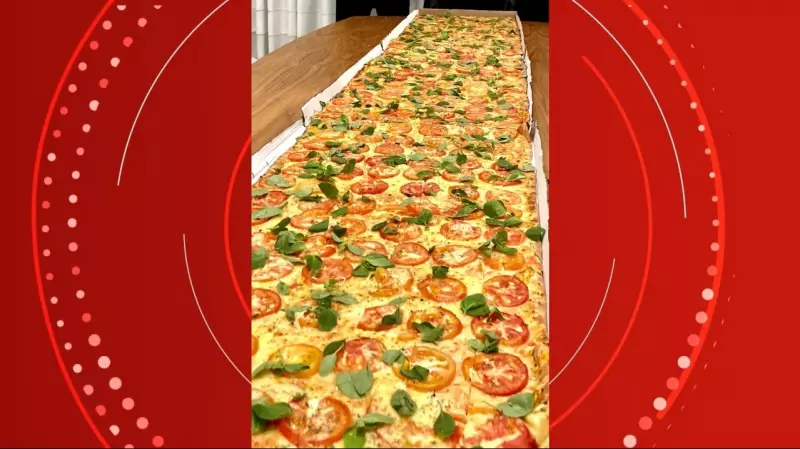 Balneário Camboriú entra para o Guinness com a maior pizza do mundo: 61 metros de sabor!