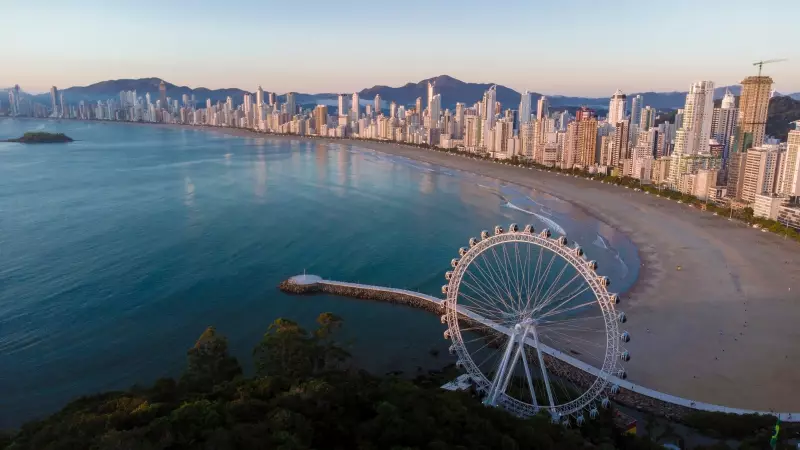 Balneário Camboriú no inverno: descubra os encantos escondidos da cidade além das praias