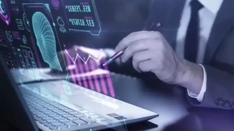 Bancos precisam apostar em inteligência antifraude para proteger clientes, alerta presidente da ABRADEB