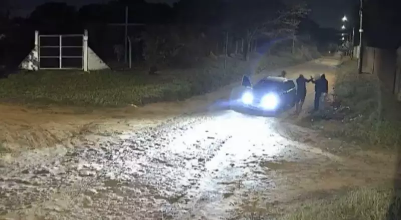 Bandidos rendem motorista e roubam carro em Sumaré: veja detalhes do assalto