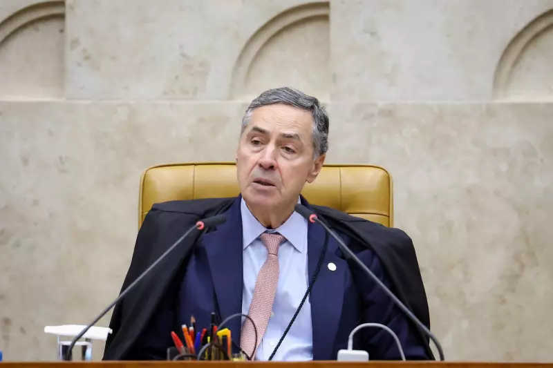 Barroso pressiona: Brasil deve permanecer na Aliança Internacional para Memória do Holocausto