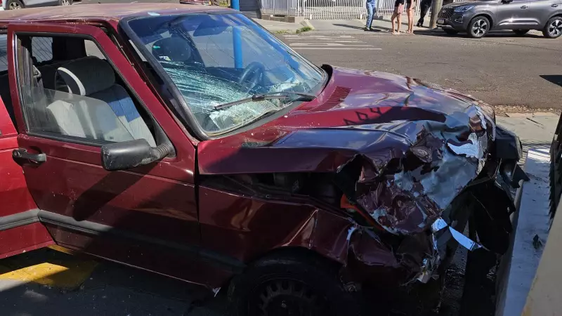 Batida no Centro de Dracena: Três Carros Envolvidos em Acidente no Cruzamento